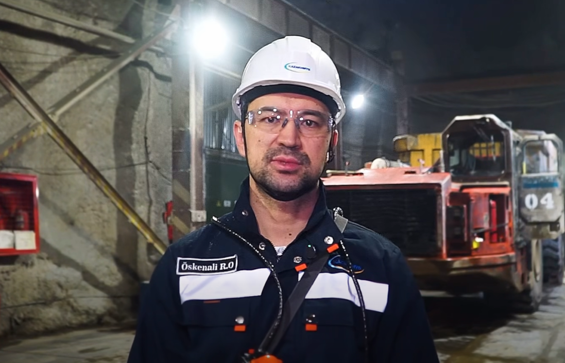 «Қазақмыс корпорациясы» ЖШС Басқарма төрағасы Руслан Өскенәлі компания қызметкерлеріне өндірістік қауіпсіздік мәселелеріне арналған бейнеүндеу жолдады